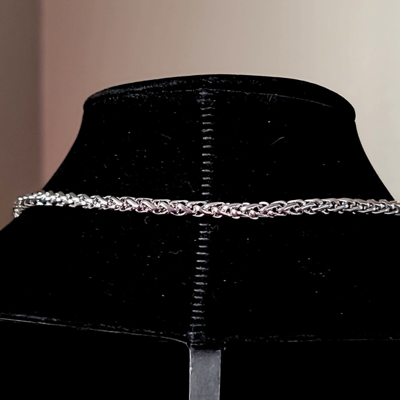 New! MEN'S Nordic Viking Celtic Inspired Wolf and Thor Hammer Necklace. - Picture 7 of 7